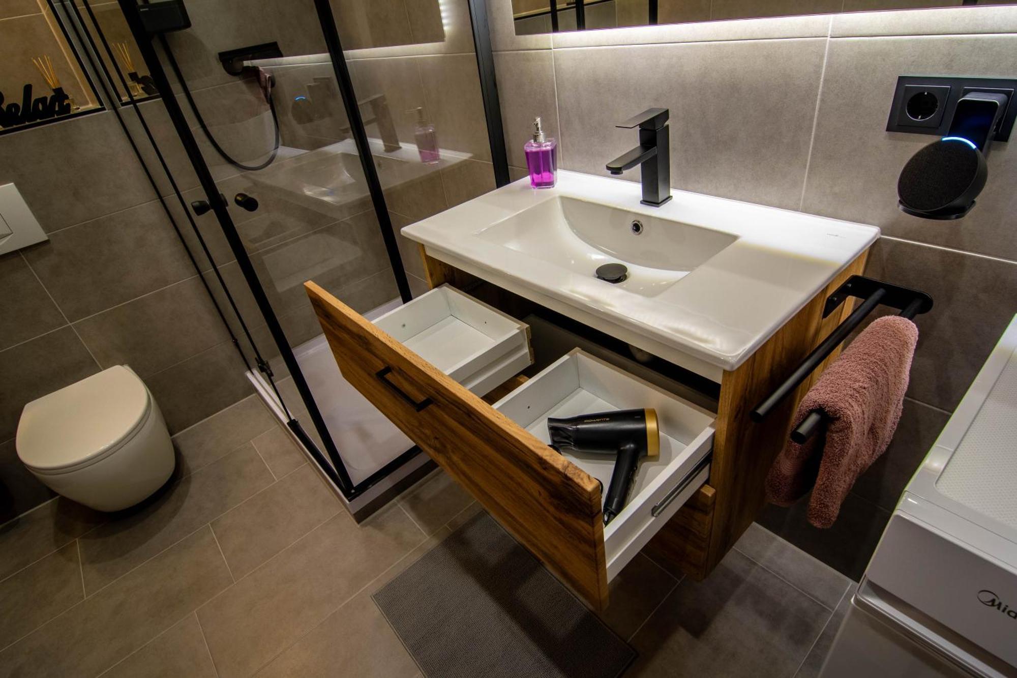 Stayfine - Smartes Design Apartment Am Uni Campus Chemnitz Bagian luar foto